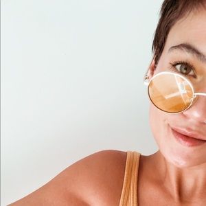 Meet your Posher, Annie